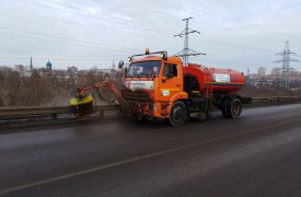 В Туле приступили к мойке тротуаров и дорог