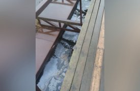 Под Новомосковском на Любовском водохранилище обнаружили масляное пятно