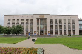 На здании Тульского музея изобразительных искусств образовалась трещина во всю высоту