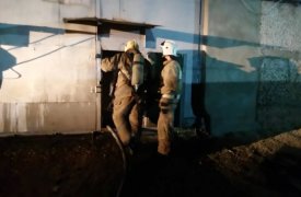 Пожарные более трех часов добирались до горящего здания в Туле