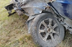 В Туле в результате ДТП водителя выкинуло из летящей в кювет машины