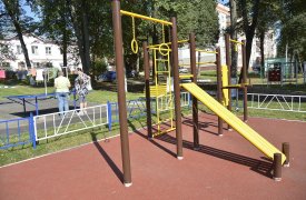 Тульские прокуроры проверили состояние детских игровых площадок