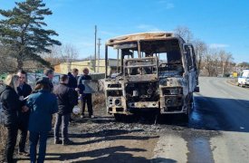 В поселке Барсуки в Туле сгорел рейсовый автобус ПАЗ