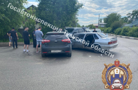 Девушка попала в больницу после тройного ДТП в Новомосковске Тульской области