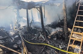 От искры до катастрофы: огнеборцы ликвидировали пожар в тульском поселке