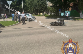Двое пострадали: водитель  Ford Focus протаранил мотоцикл в Киреевском районе Тульской области