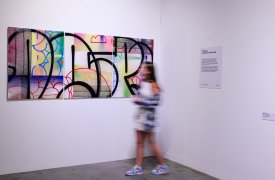 Город как холст: в тульском Музее станка открылась выставка уличного искусства