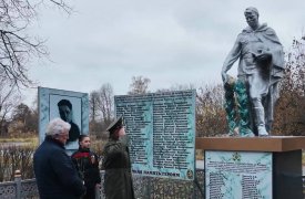В Суворовском районе почтили память бойцов, павших в первом бою на Тульской земле