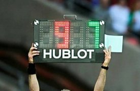 Второй тайм начался с двойной замены 