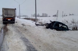На трассе «Быковка – Богородицк» лоб в лоб столкнулись две иномарки